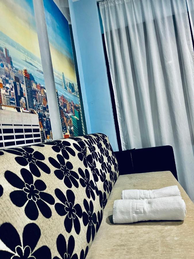 Triana In Hotel 24H Séville Extérieur photo